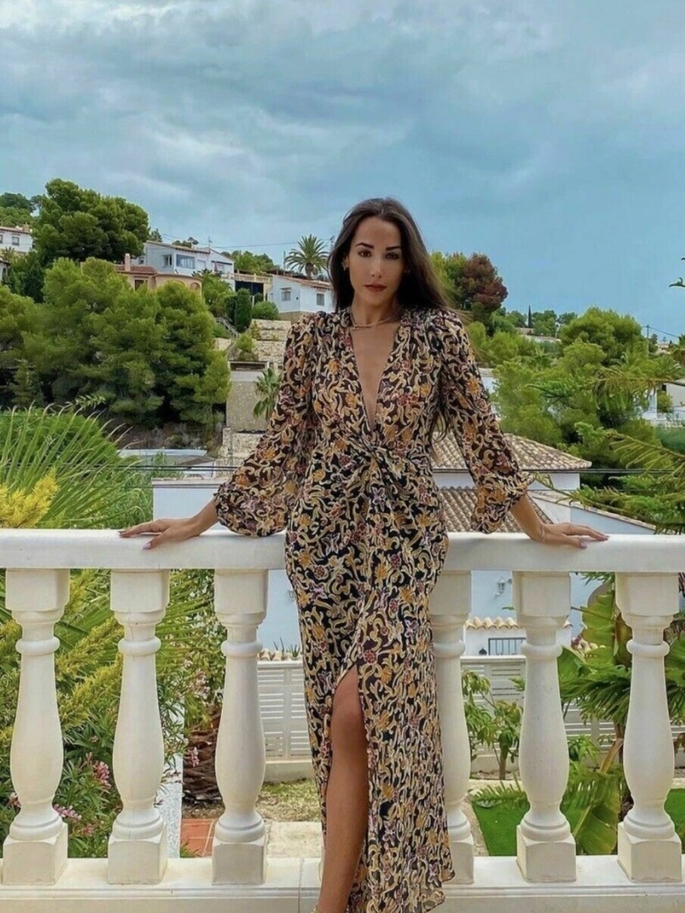 Zara Maxi Dress. - Picture 3 of 11